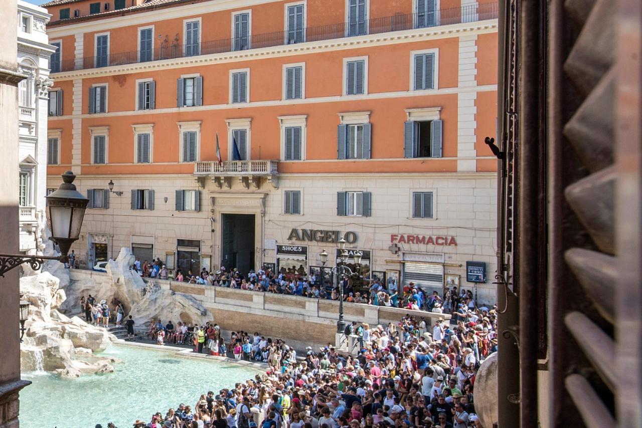 ローマLa Finestra Su Fontana Di Trevi - Charming Viewアパートメント エクステリア 写真